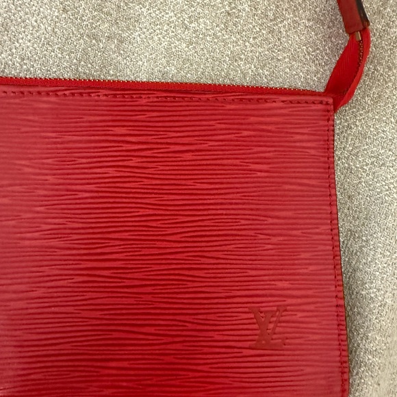 Louis Vuitton Red Epi Pochette - Picture 2 of 11